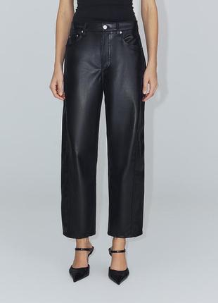 Брюки жіночі чорні вкорочені zara