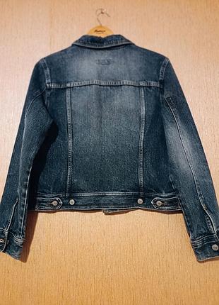 Жіноча джинсова куртка h&m синього кольору 7