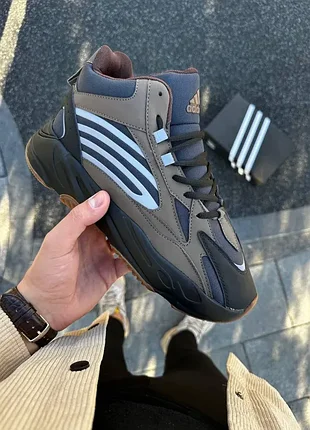 Зимові кросівки adidas yeezy boost 700 (коричневі) 290-2