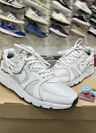 Чоловічі кросівки nike atsuma оригінал шкіряні сітка білі повсякденні спортивні для тренувань залу легкі комфортні бу 42-42.5 р стильні комфортні