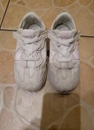 Кроссовки детские р.25. new balance