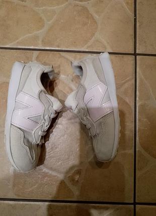 Кроссовки детские р.25. new balance 3