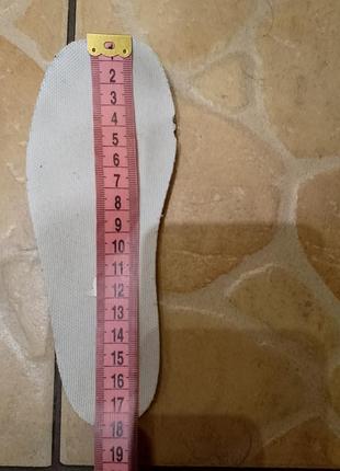Кроссовки детские р.25. new balance 8