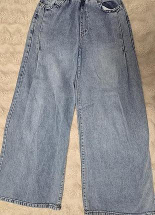 Джинси для дівчинки блакитні широкі на резинці 158 см