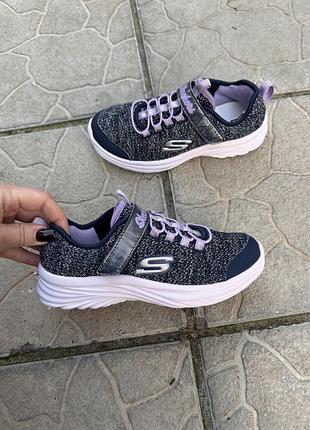 Легкие фирменные кроссовки кросівки skechers dreamy dancer 34-35p