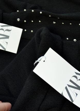 Теплый свитер высоким воротом и бусинами zara9 фото