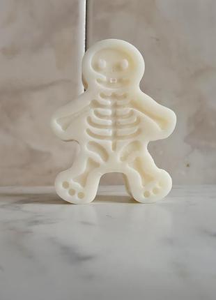 Свічка скелет 💀🕯🤍 із соєвого воску ручної роботи | гелоуїн, spooky decor