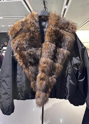 Куртка з хутром zara