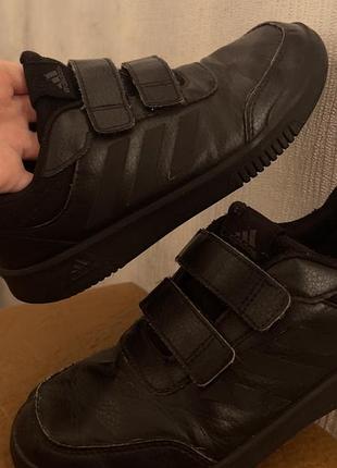 Кросівки adidas оригінал чорні на липучках, розмір 36
