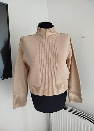 Бежевый теплый свитерик river island