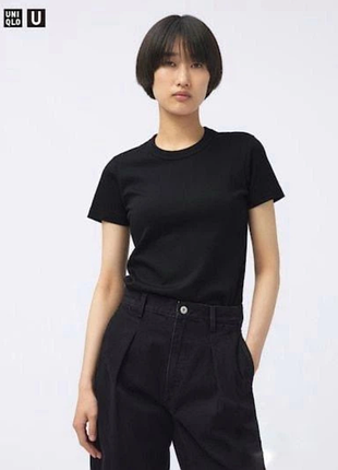Женская футболка uniqlo u черный xs котоновая футболка оригинал нова