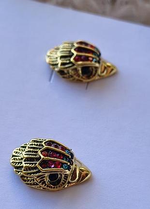 Сережки eagle head інтерпретація kurt geiger 3
