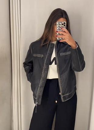 Куртка від bershka