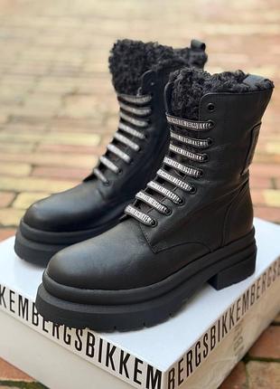Черевики жіночі 37,38 р bikkembergs зимові чорні на платформі