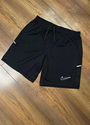 Мужские спортивные шорты nike dri-fit academy / strike черные m-л тренировочные m-l игровые оригинальные nike sportswear драйфит