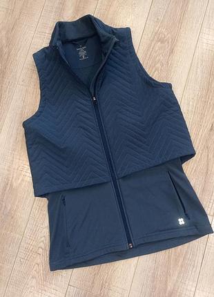 Спортивная жилетка sweaty betty синяя стеганая жилетка для бега размер s