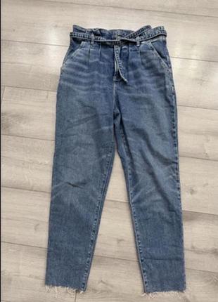 Жіночі сині джинси бренду hollister фасону mom jeans
