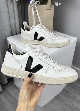Оригінальні унісекс шкіряні кросівки veja