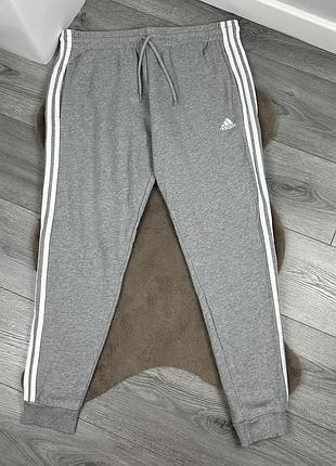 Жіночі оригінальні спортивні штани adidas