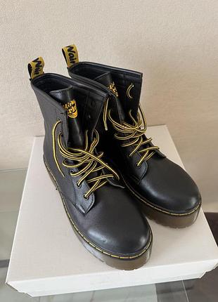Черевики жіночі dr. martens шкіряні 37 розмір чорні на платформі