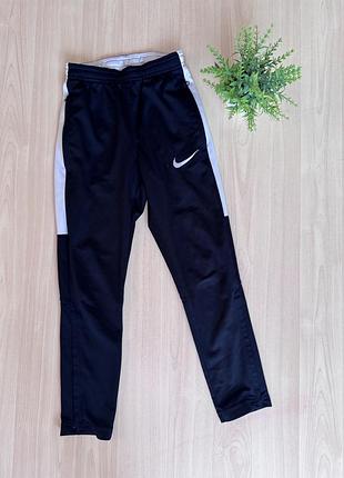 Спортивні штани nike