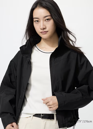 Куртка дощовик uniqlo чорна windproof blouson (stand collar) 478556