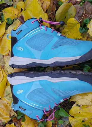 Високоякісні черевики keen 2