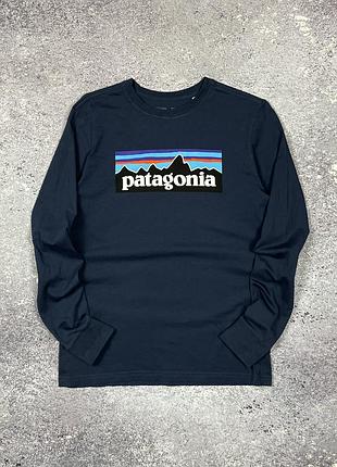Темно-синий лонгслив patagonia p-6 logo responsibili-tee