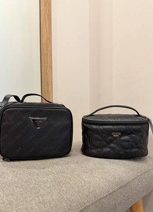 Набір жіночих косметичок guess чорні