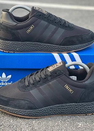 Кросівки adidas iniki❄️