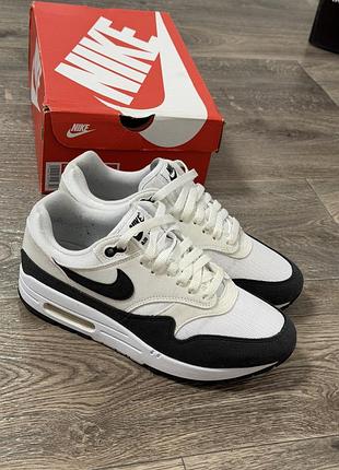 Кросівки nike air max 1 біло-чорні