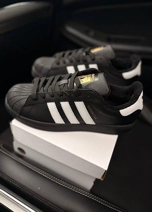 Кроссовки adidas утеплены флисом из натуральной кожи