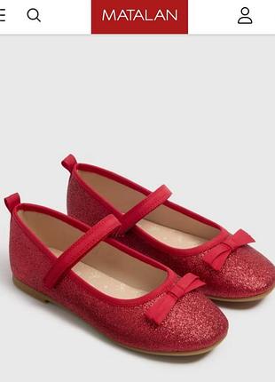 Праздничные балетки красного цвета с блестками от бренда matalan р. 37-23,5 см.