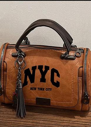 Жіноча сумка вінтажна коричнева з написом nyc