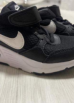 Продам кросівки nike 11c , фактично 18 см