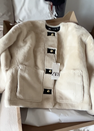 Полушубок zara