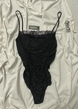 Боді жіноче boohoo чорне з мереживом