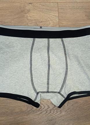 Чоловічі боксери.