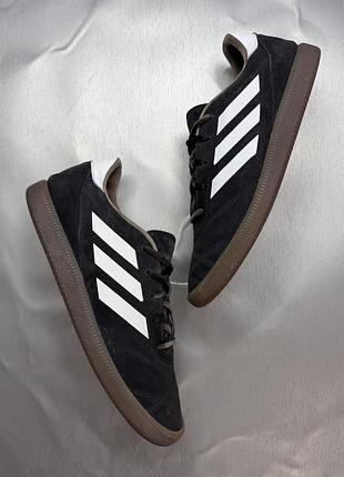 Кроссовки adidas sala court 4
