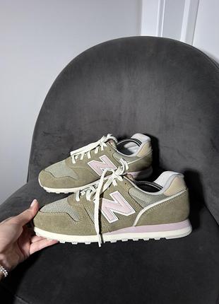 Кросівки жіночі, new balance 373 (розмір 42) 27 см оригінал