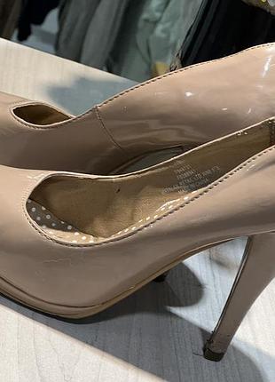 Жіночі туфлі-човники primark бежеві 38,5 розміру