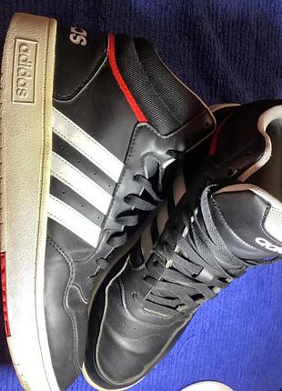 🔥 чоловічі високі кросівки adidas у баскетбольному стилі.