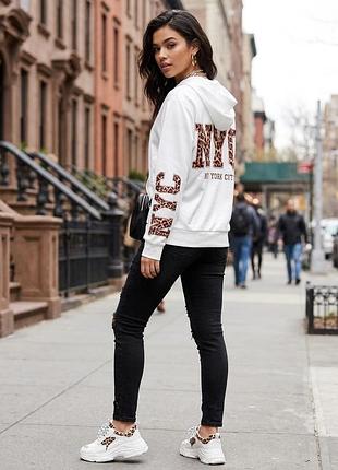 Стильне біле худі «nyc» з леопардовим принтом 🐆✨