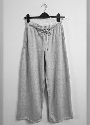 Брюки спортивные широкие stradivarius