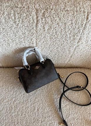 Сумка крос-боді жіноча coach mini rowan crossbody signature canvas коричнева чорна