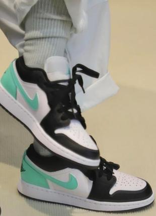 Кросівки air jordan 1 low black/white