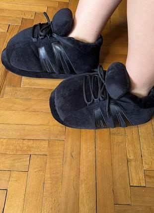 М'які домашні капці-кросівки sneaker slippers (чорні) — трендовий затишок!