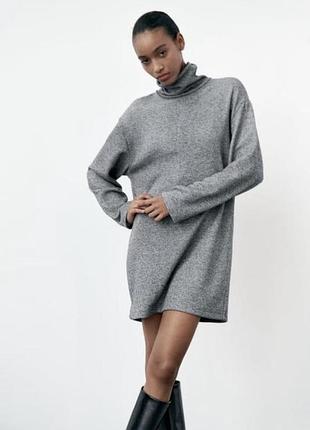 Сукня-светр zara сіра вільна з коміром-гольф