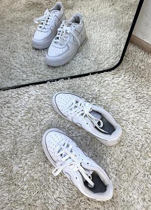 Кросівки nike air force білі