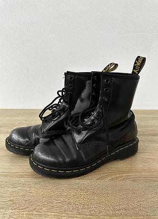 Черевики dr. martens чорні зі срібним на шнурівці